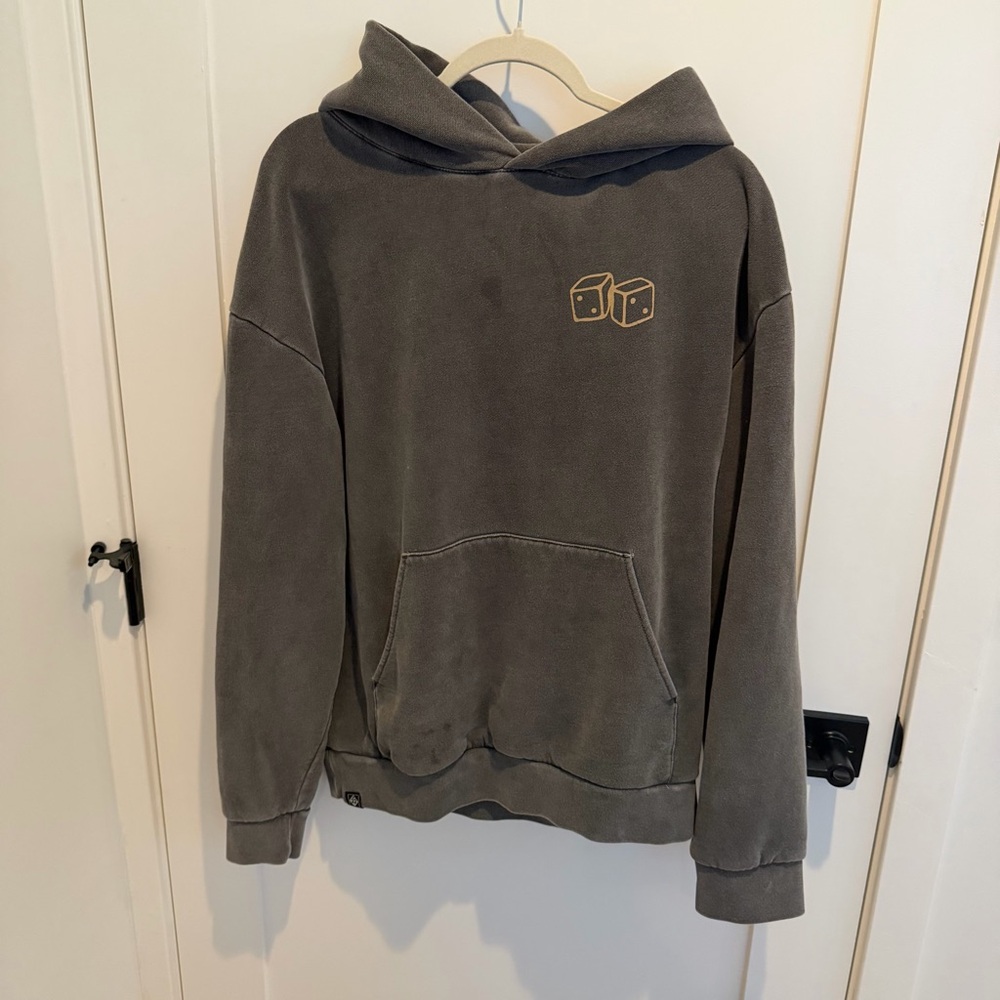 M22 Scenic Route Sweatshirt Grey Size Medium